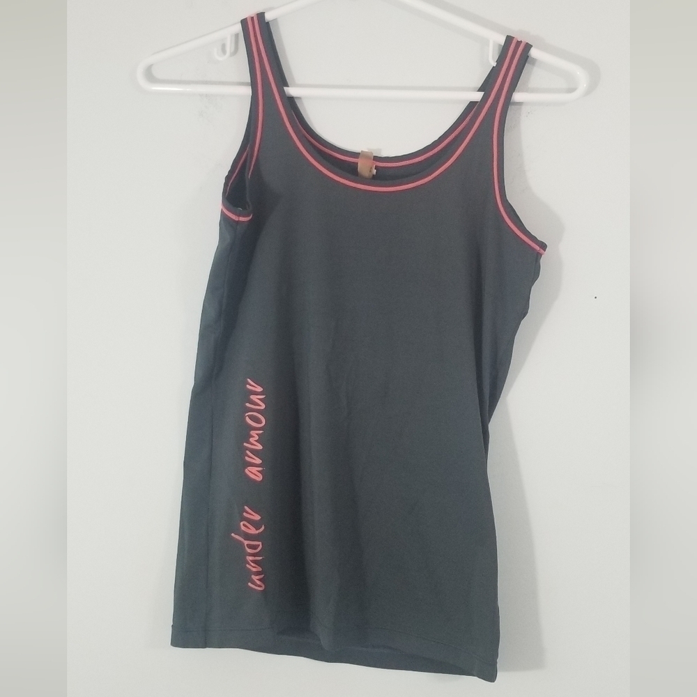 Under Armour Workout Tank with Brand Tag up the Side. Gray w/ Pink Lettering XS.